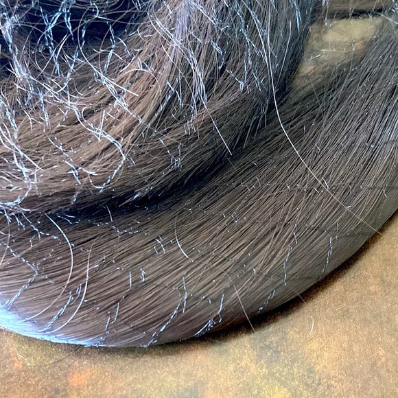 Clip in Hair Extensions - Picture 4 of 5